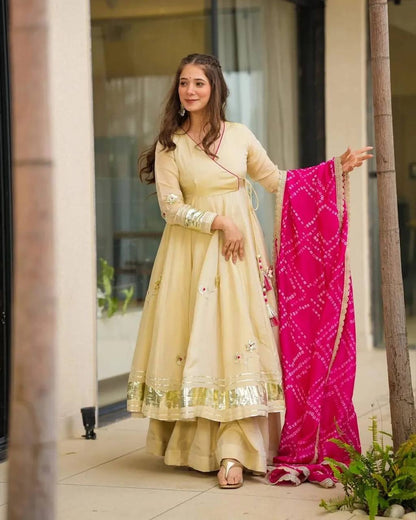 Ivory Embroidered Anarkali Kurta Set with Pink Bandhani Dupatta